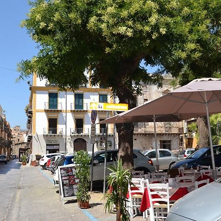 Le Sedie Volanti Palermo Bagian luar foto